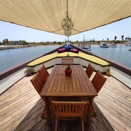 فندق Pillirina House-Boat مارزاميمي المظهر الخارجي الصورة