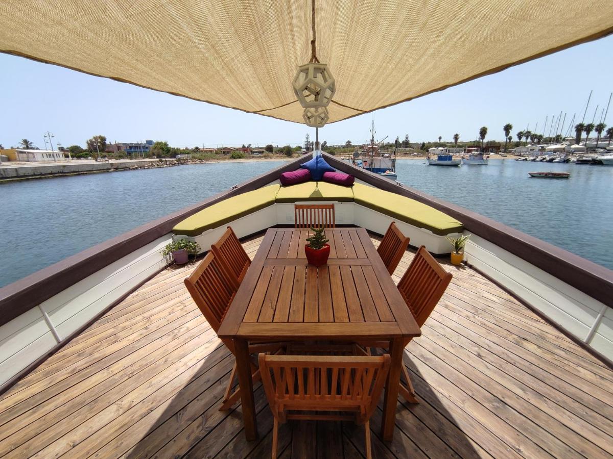 فندق Pillirina House-Boat مارزاميمي المظهر الخارجي الصورة