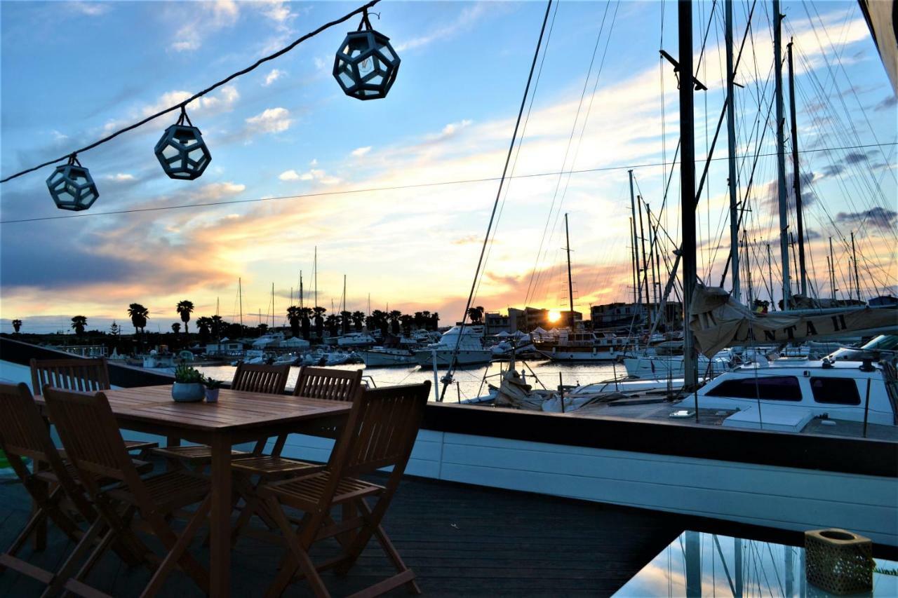 فندق Pillirina House-Boat مارزاميمي المظهر الخارجي الصورة