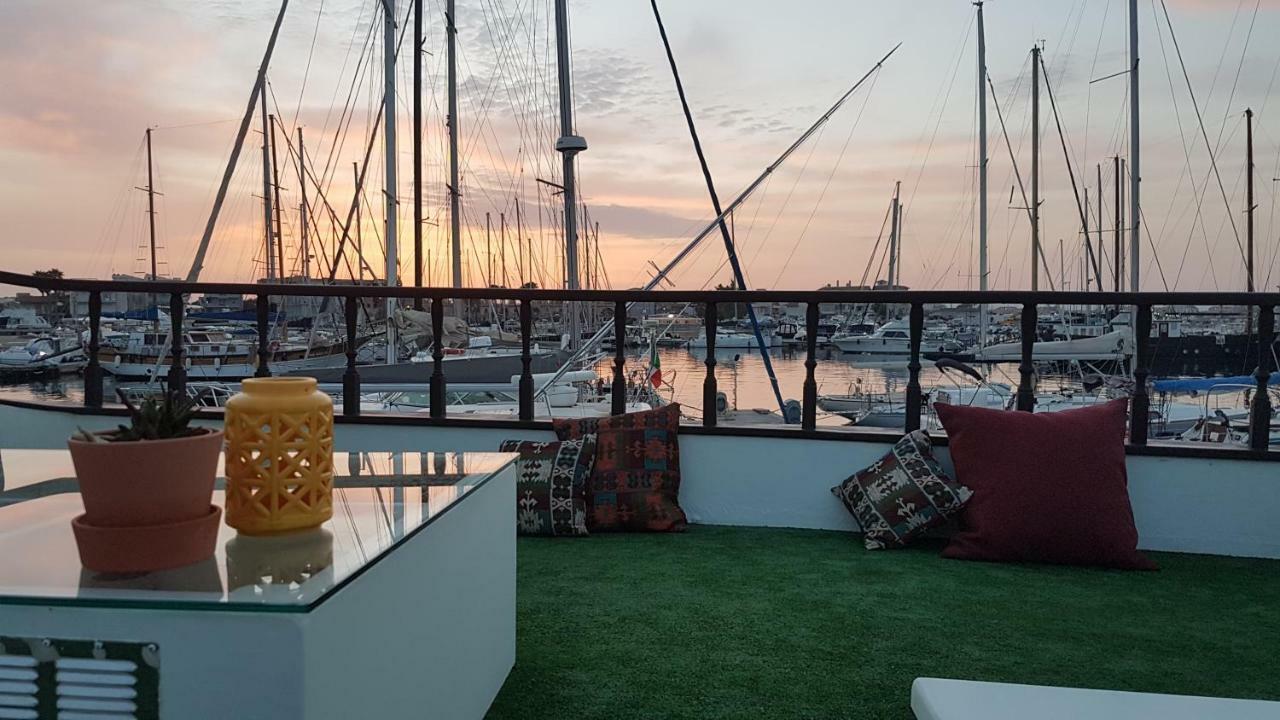 فندق Pillirina House-Boat مارزاميمي المظهر الخارجي الصورة